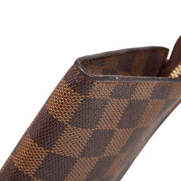 LOUIS VUITTON Authentic Brown Damier Leather Shoulder Bag - Picture 4 of 10